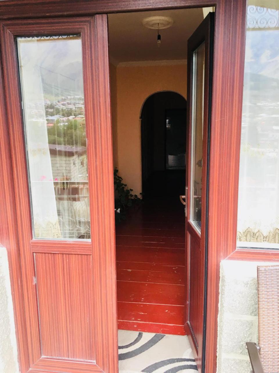 Maia'S Guest House Gergeti 卡兹贝吉 外观 照片